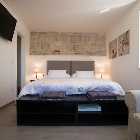 Morus Alba Apartment Split Exterior photo