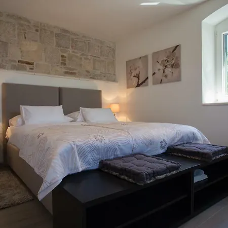 Morus Alba Apartment Split Exterior photo